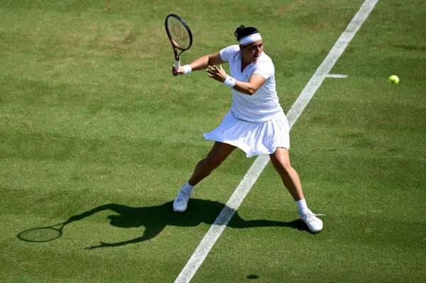 Vòng đầu tiên của Wimbledon đã không thành công! Á hậu trong hai giải đấu bị thương và rút lui khi a