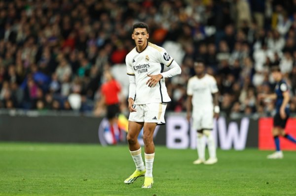Alvaro Rodriguez: Tôi 20 tuổi và phải rời khỏi Real Madrid, tôi không thể đợi đội đầu tiên quá lâu